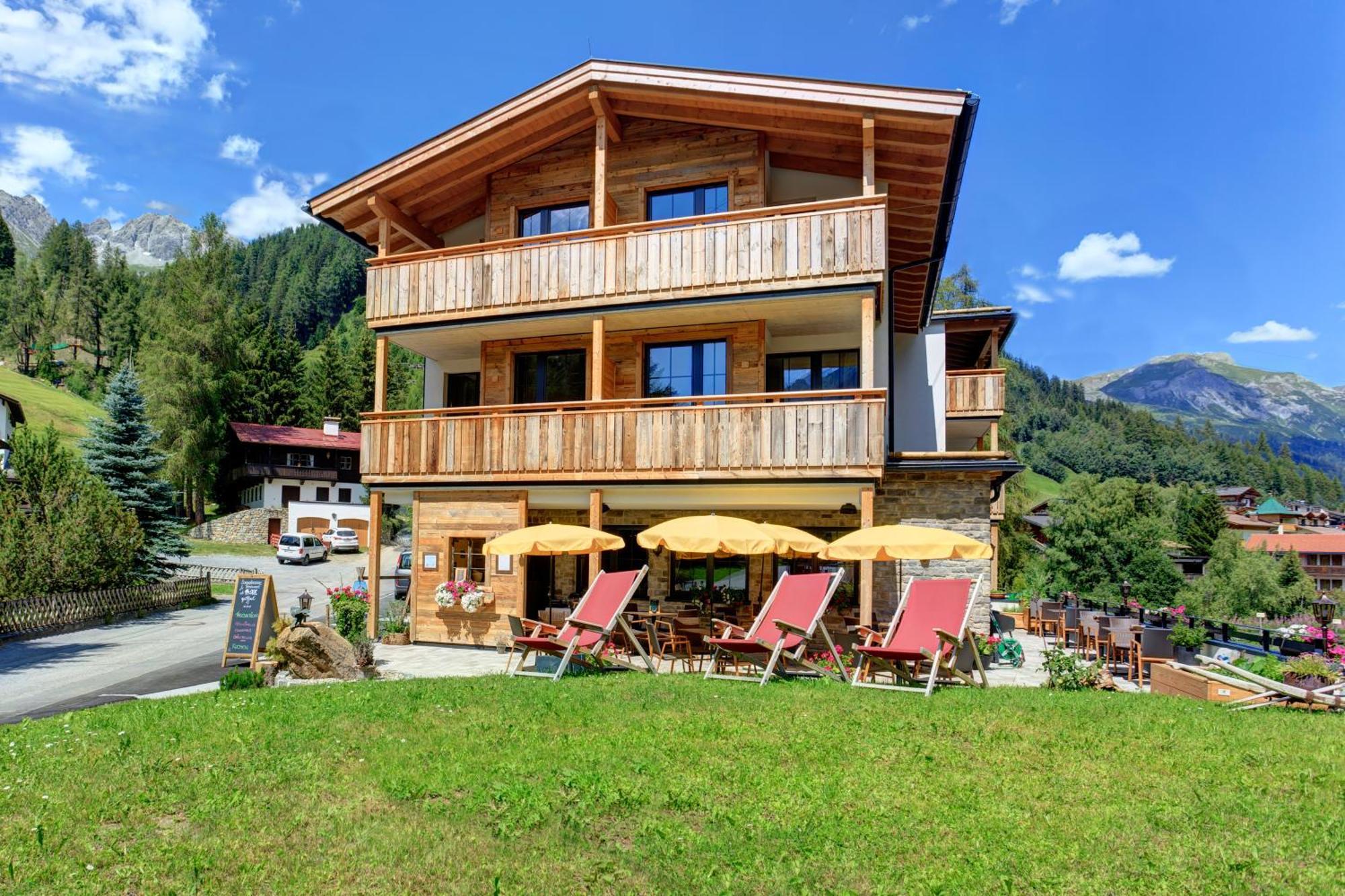 Отель Koesslerhof Санкт-Антон-ам-Арльберг Экстерьер фото
